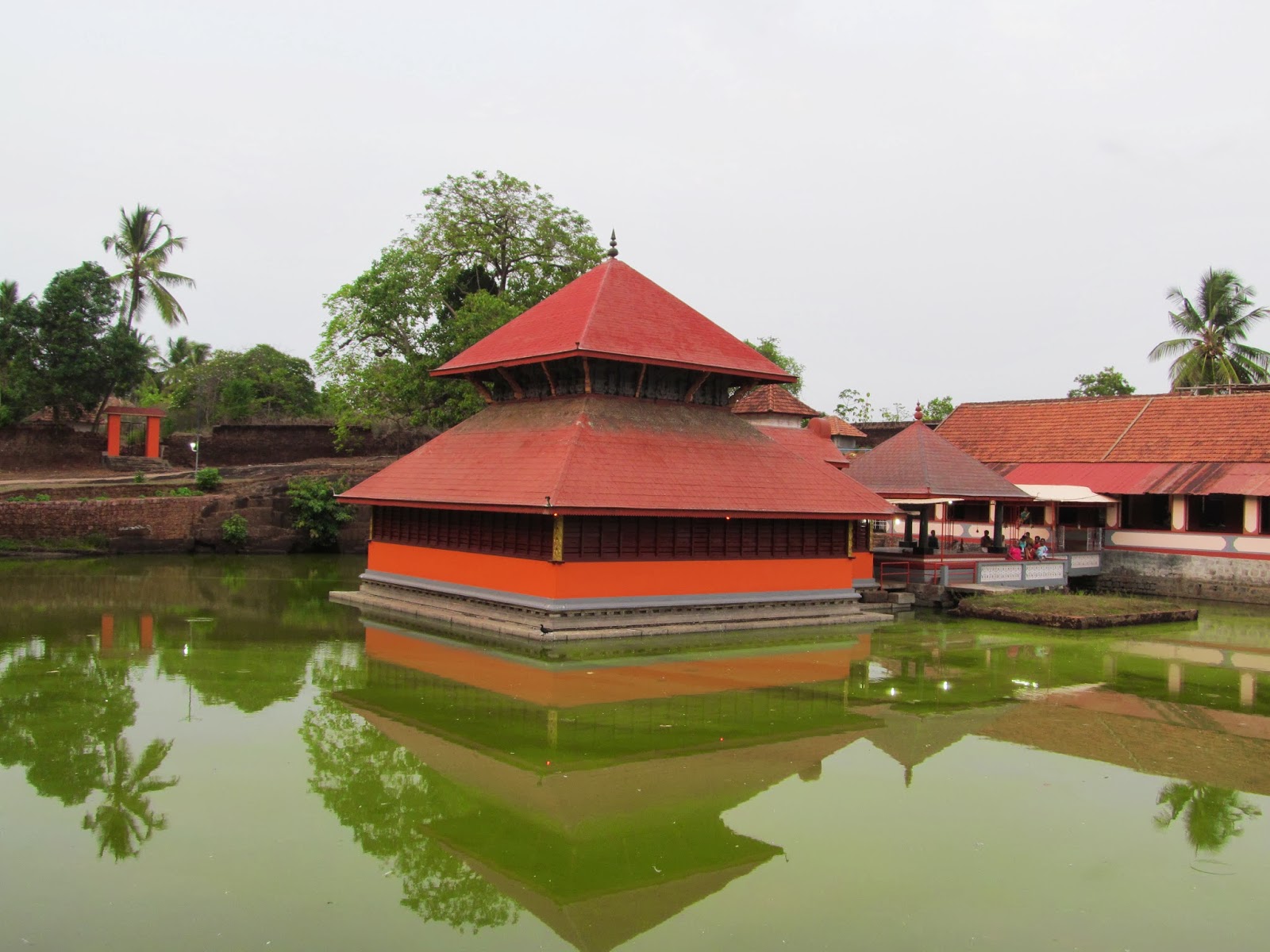 Ananthapura Lake Temple (Kerala)
