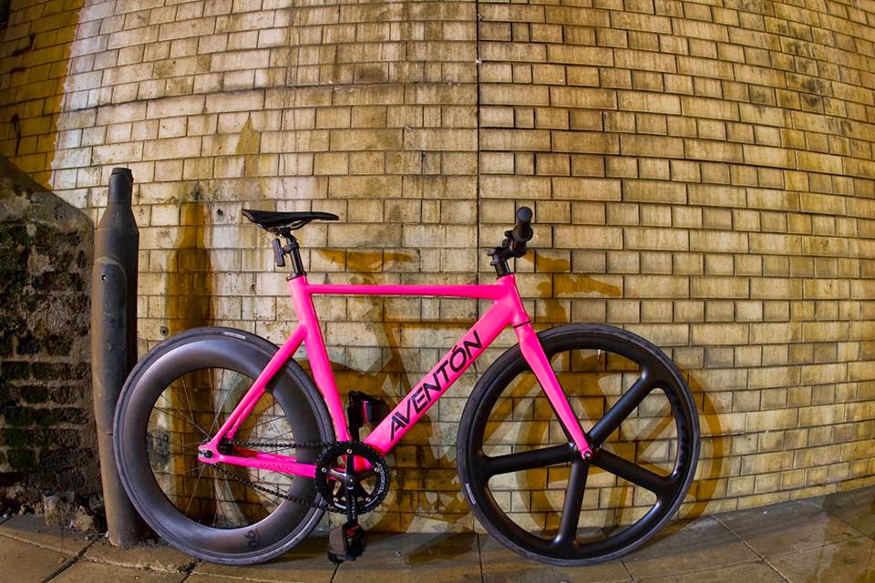 aventon mataro pink