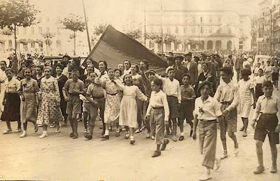 19 de Julio de 1936. El Alzamiento en Navarra  Bandera+espa%C3%B1ola+Muthiko+Alaiak+19+7+36
