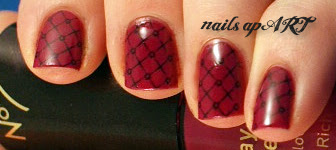 Pink Criss Cross Manicure
