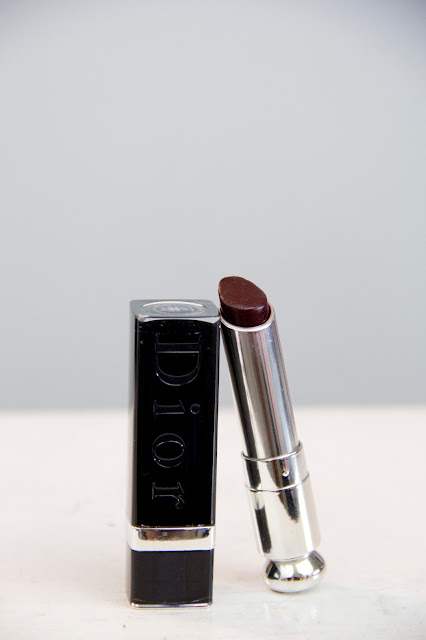 bold lip colors - Lipstick and chiffon