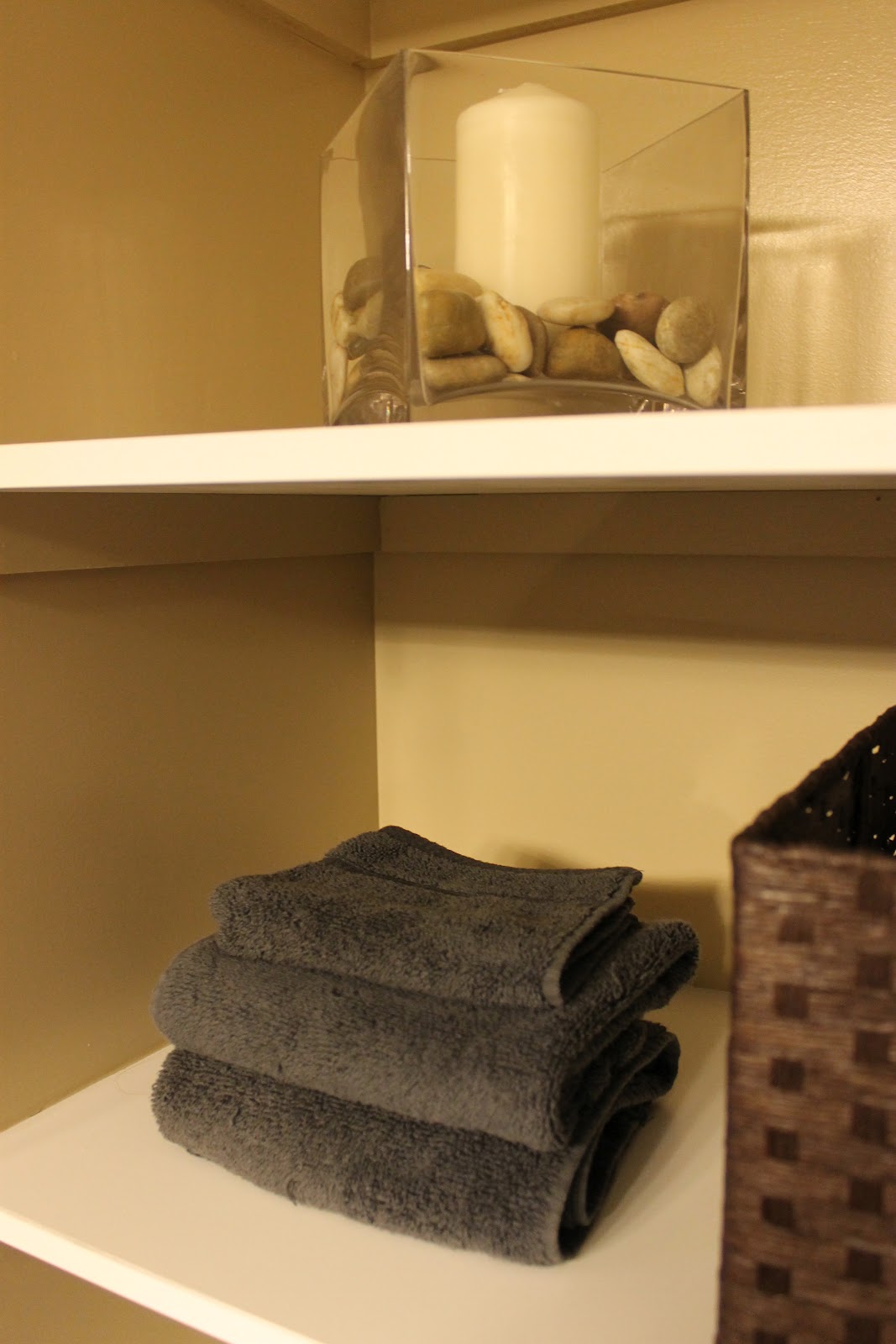 KM Decor DIY Organizing Open Shelving in a Bathroom
