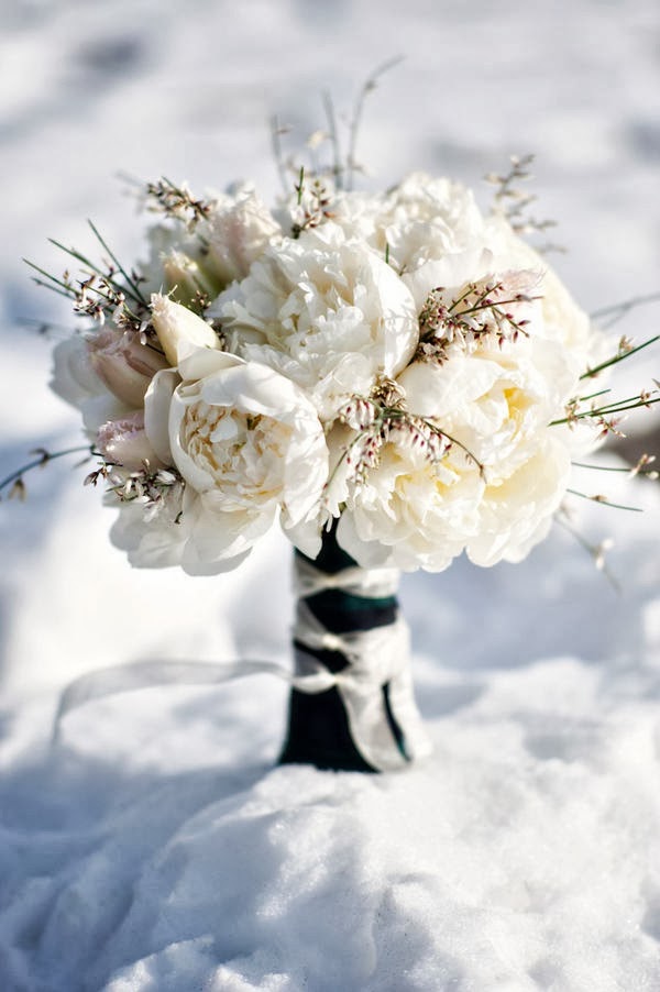 perfect white peony bouquet