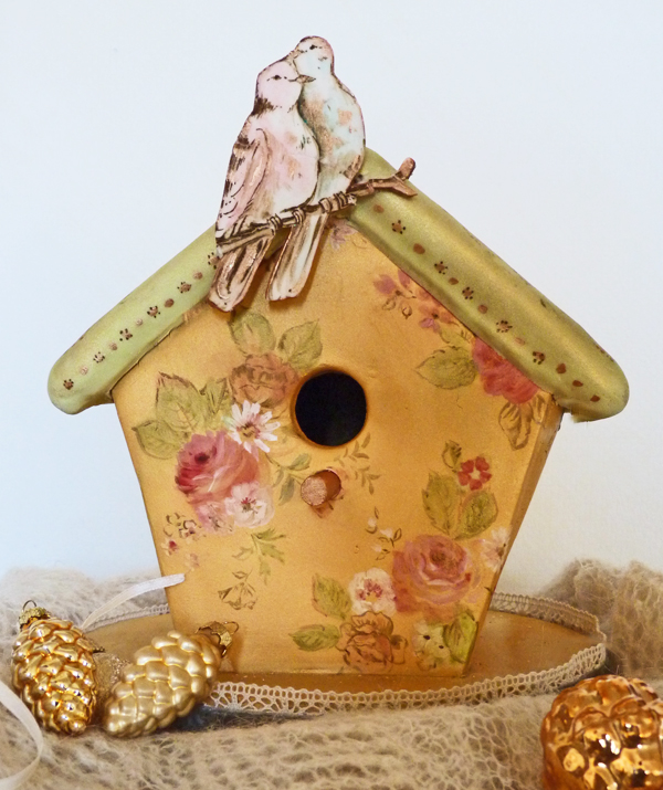 Amelie's House Gingerbread bird house