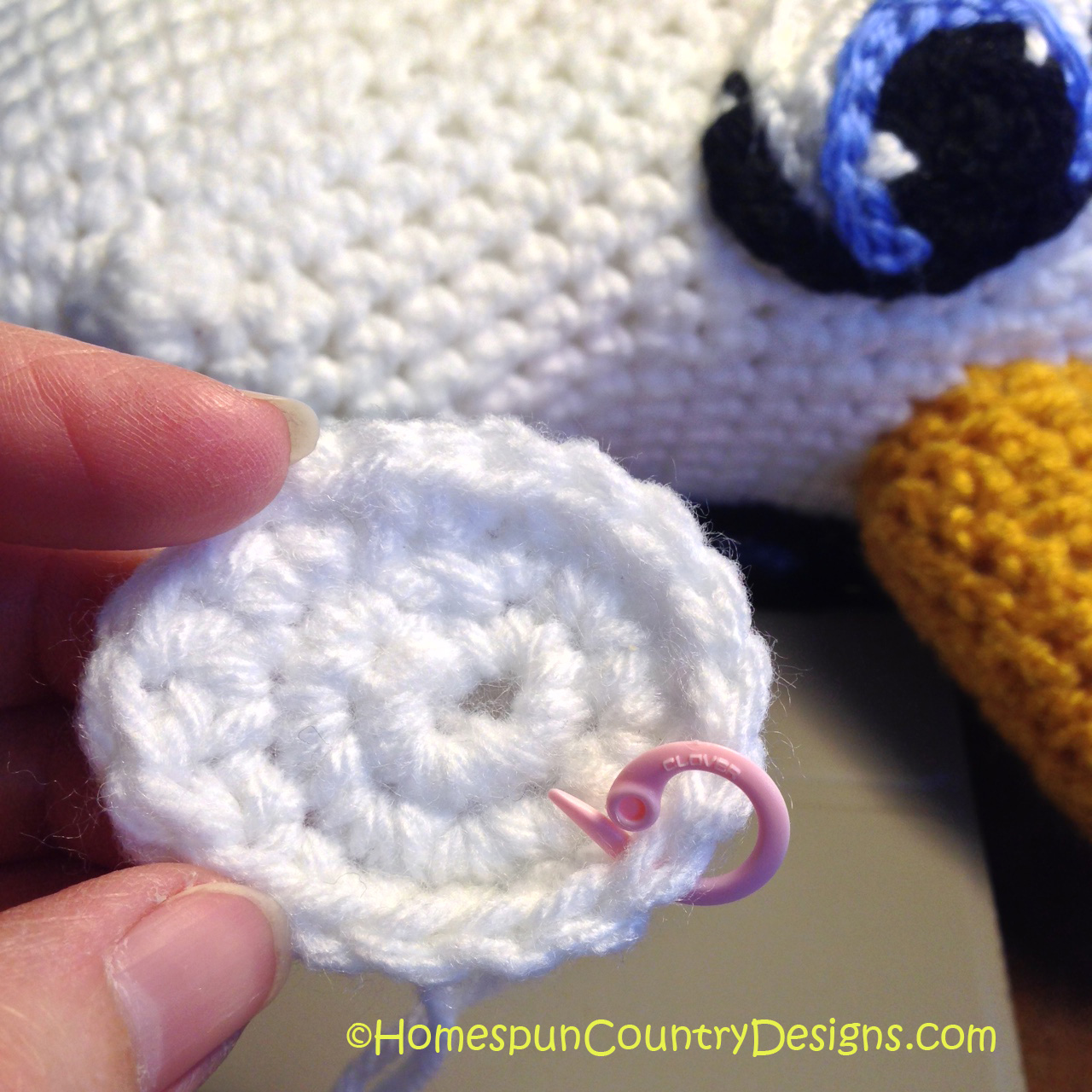 Homespun Country Designs Dimensional Crochet Eye Tutorial