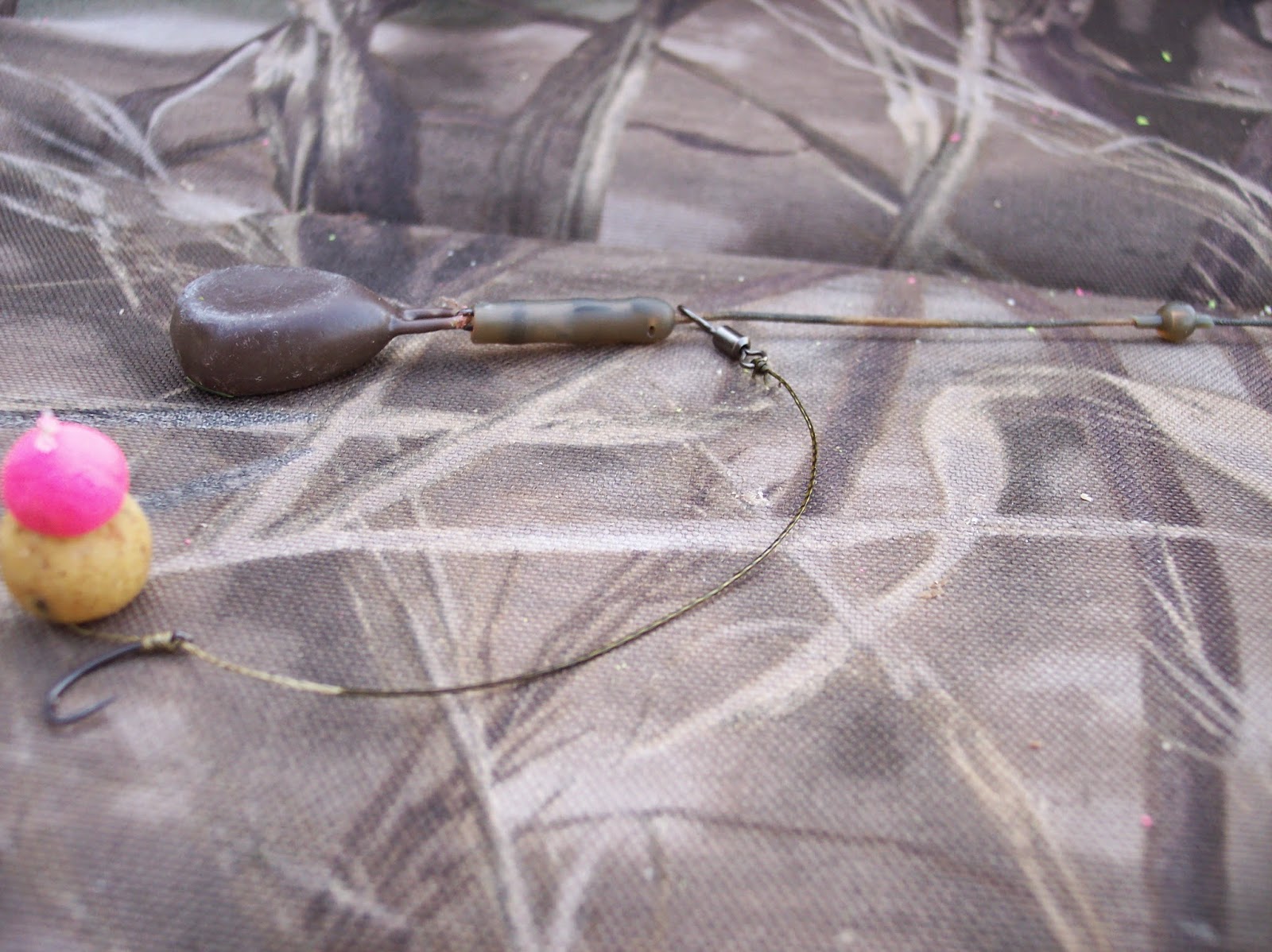 Tales of a Fisherman Autumn Carp Rig Choice