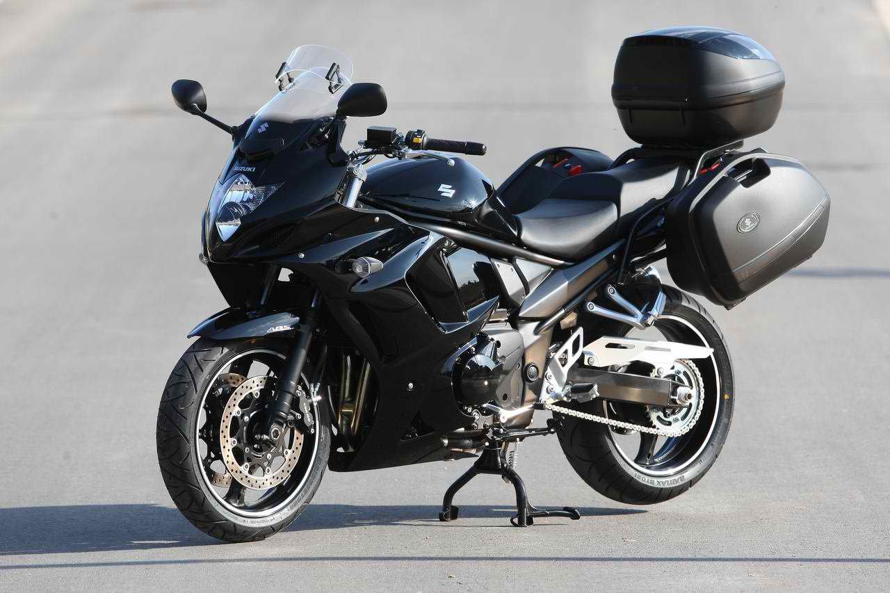 2012 SUZUKI GSX1250FA Impressively Powerful motorboxer
