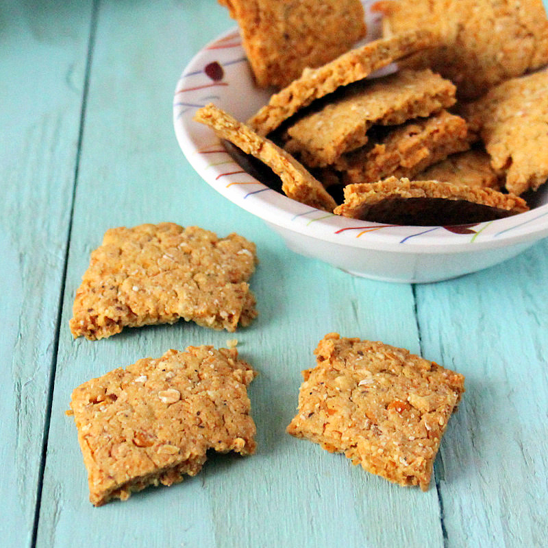 Chickpea Fennel Crackers (Chana Murmura Mathri). Vegan, glutenfree