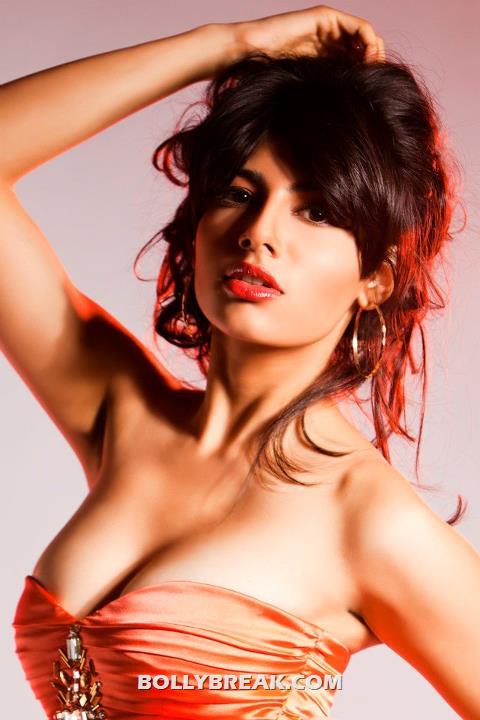 Vanya Mishra miss india hot pic in red dress - (2) - Vanya Mishra Red Hot Photoshoot - Latest 2012