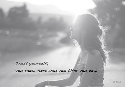 Mэღn Shай ~ Looking Upღn You ⋆