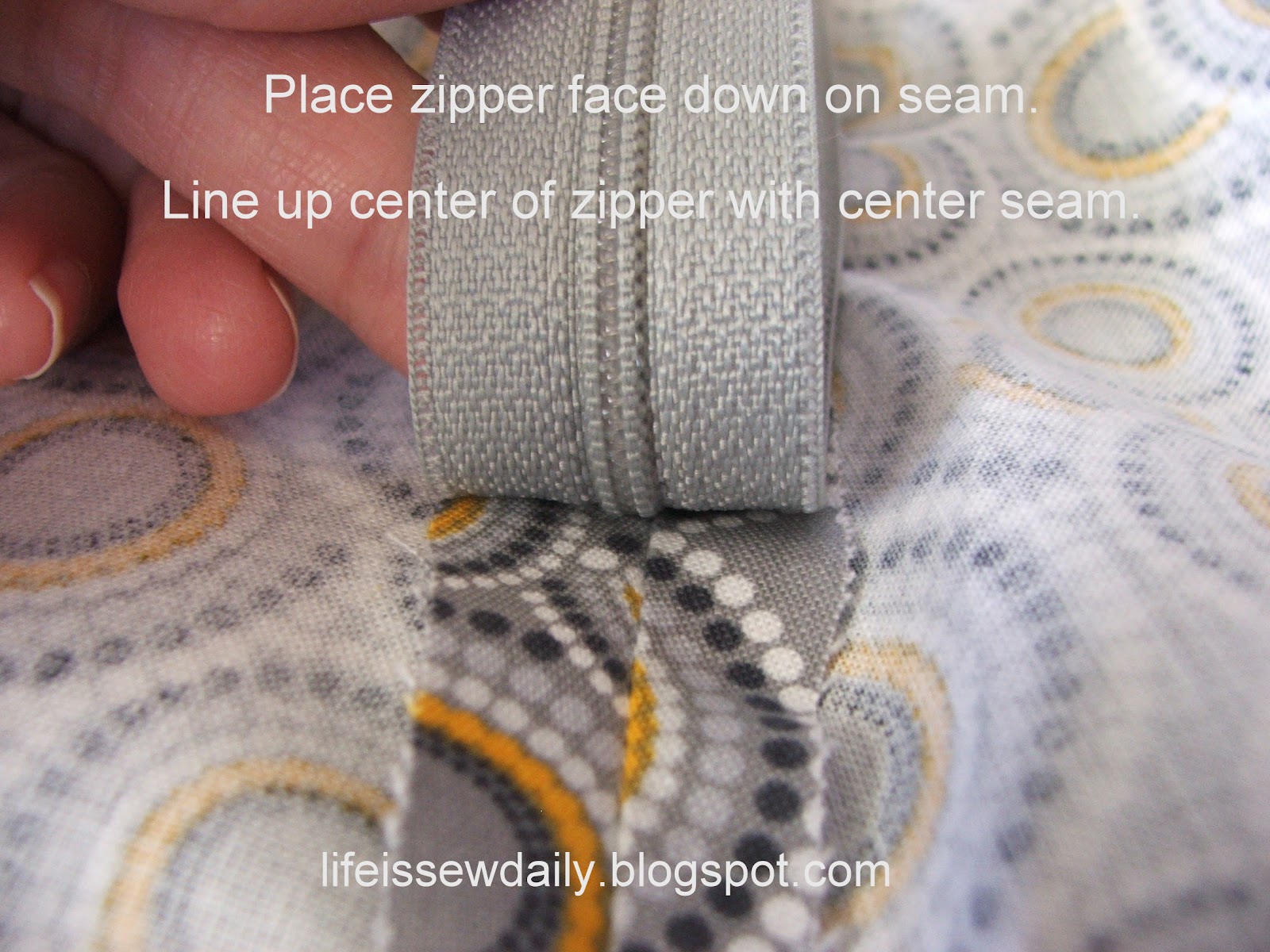 Life is {Sew} Daily How to Install a Zipper {tutorial}