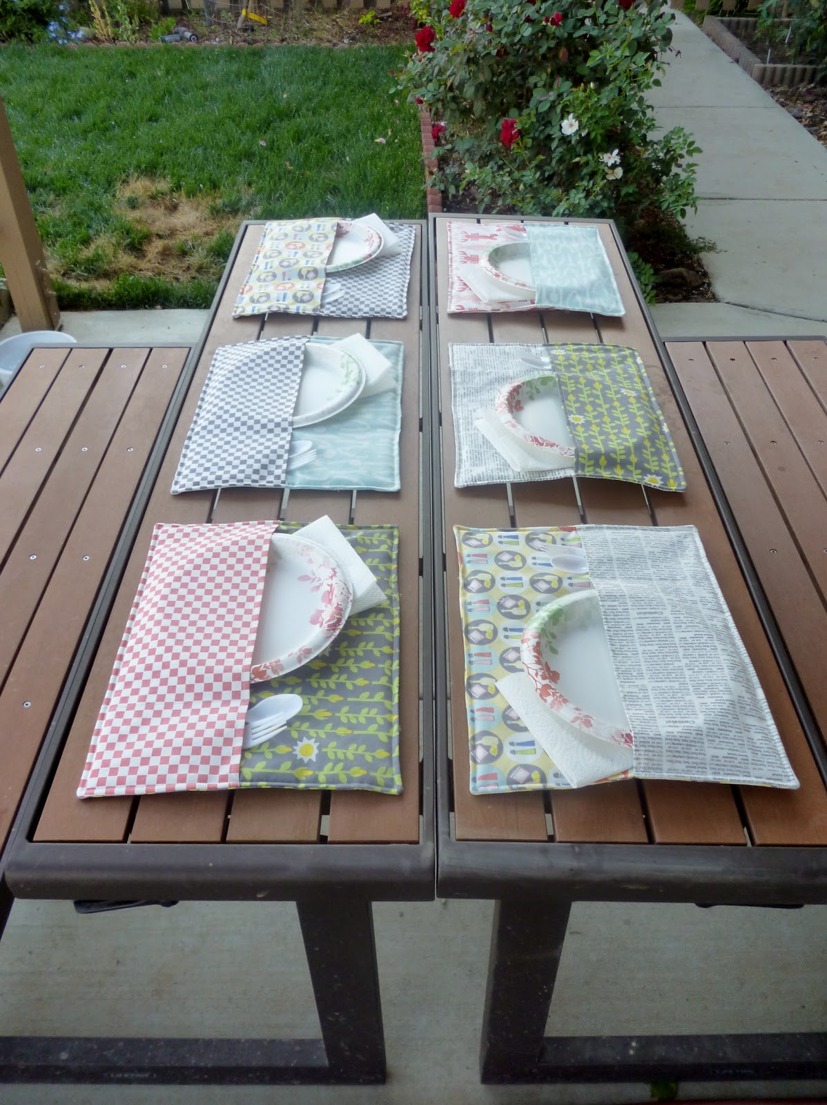 Fabric Mutt Patio Place Mat Tutorial