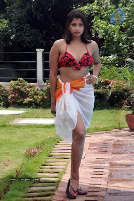  Nadeesha Hemamali Hot Bikini