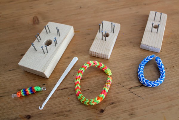 Make a Double Fishtail Rubber Band Bracelet Without a Loom  Rainbow loom  bracelets easy, Loom band bracelets, Rubber band bracelet