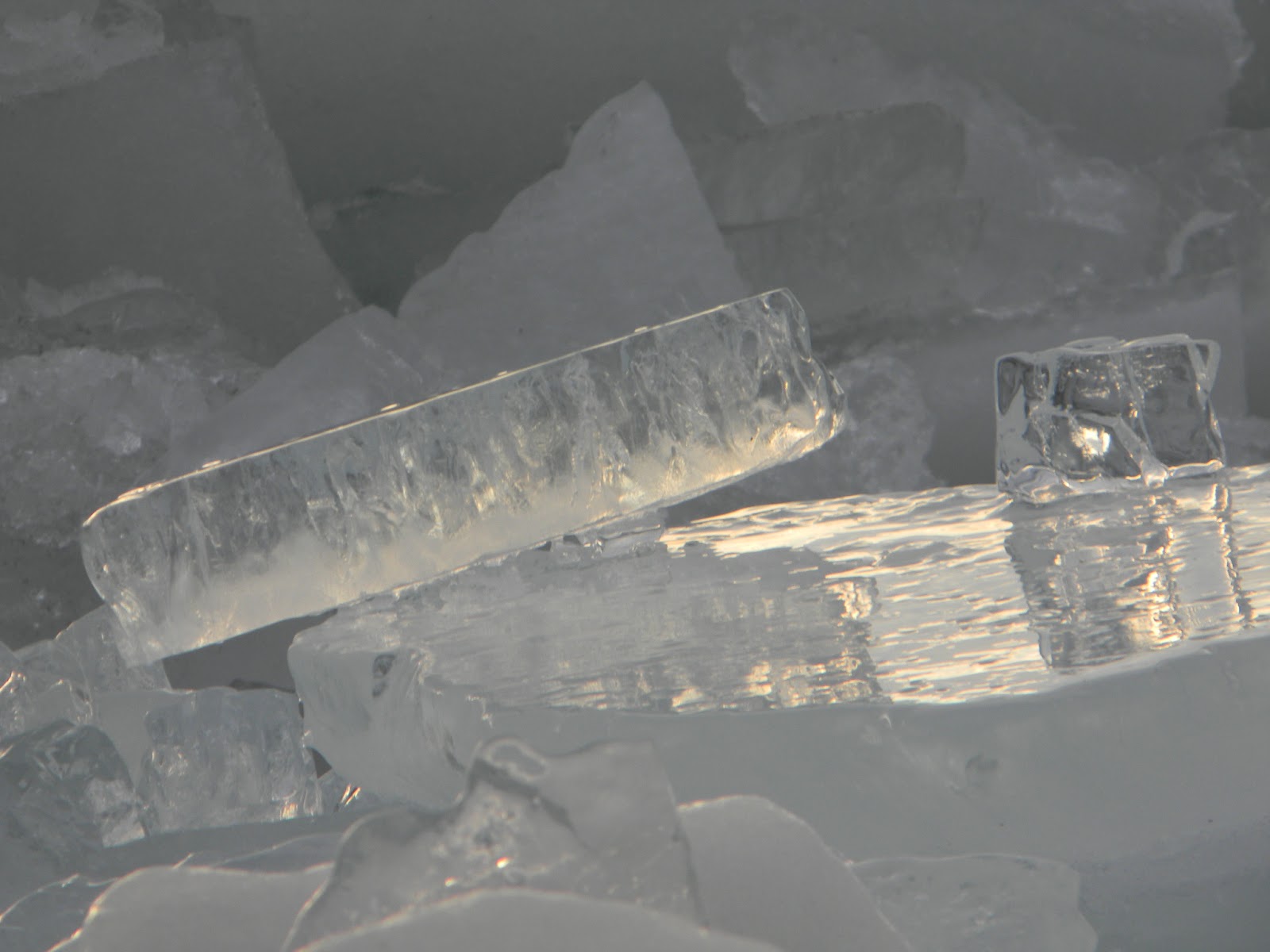 NOOK AND CRANNY LOTS OF ICE