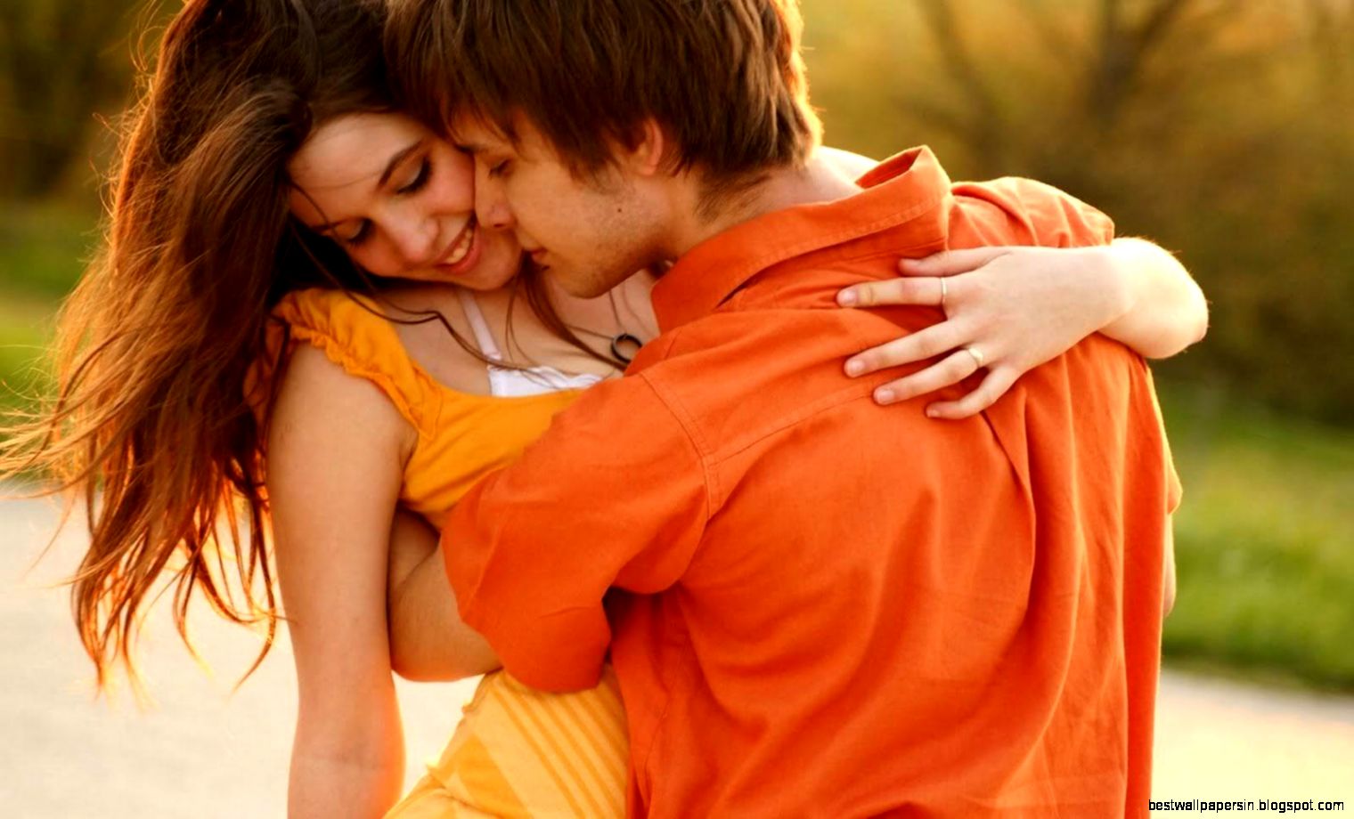 Romantic Love Couple HD wallpapers Romantic Love Couple Images Romantic Love Couple HD wallpapers Romantic Love Couple Images