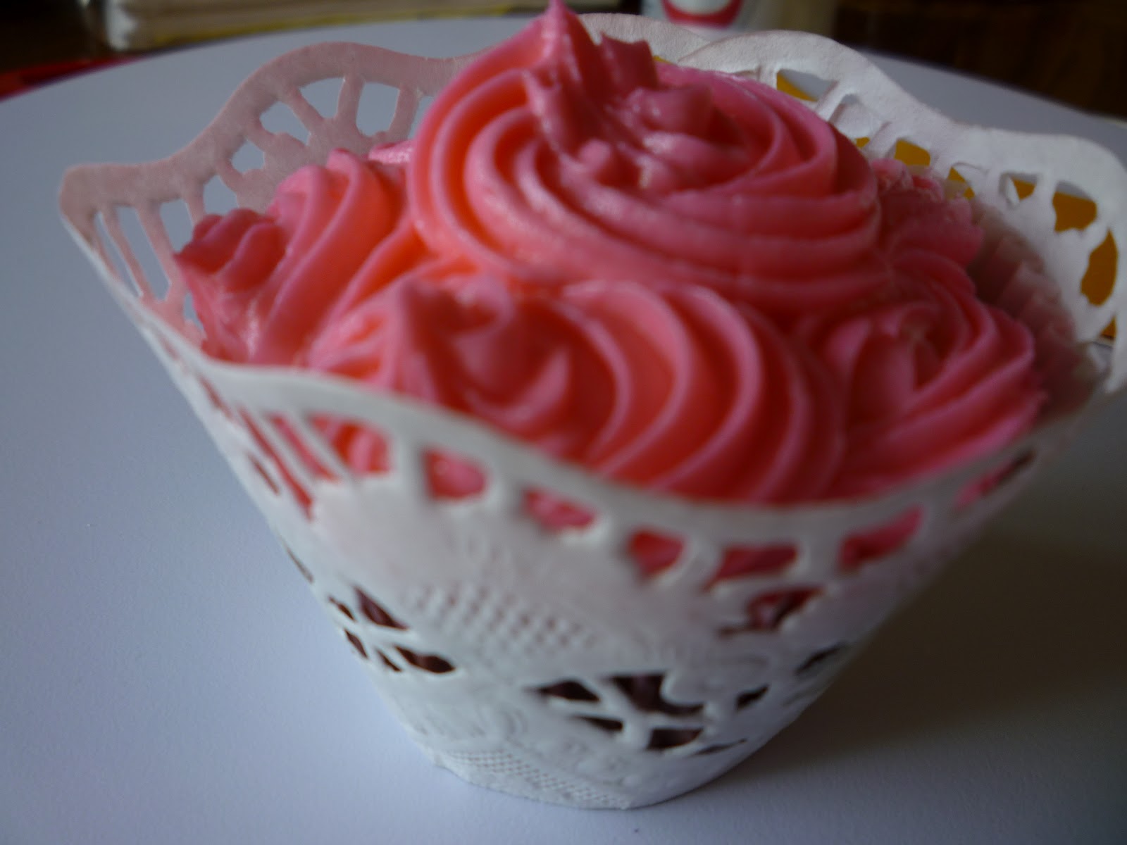 PinoyAmericanFavoriteRecipes 349_How to Make Cupcake Wrappers