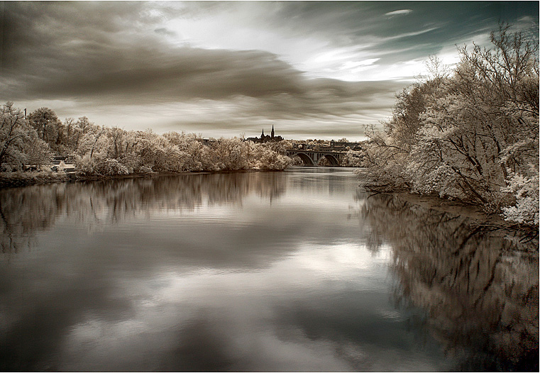 Compact Camera, Best Photo of the Day in Emphoka by Zach Stern, Canon PowerShot G9, https://flic.kr/p/nudpmA Compact Camera, Best Photo of the Day in Emphoka by Zach Stern, Canon PowerShot G9, https://flic.kr/p/nudpmA