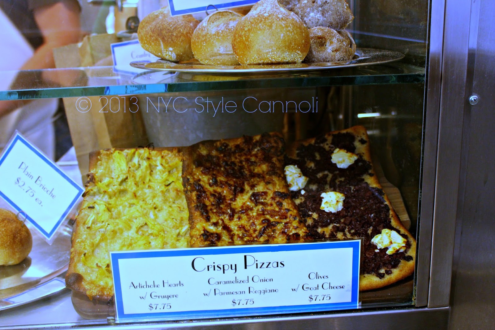 Levain Bakery on the Upper West Side NYC, Style & a little Cannoli