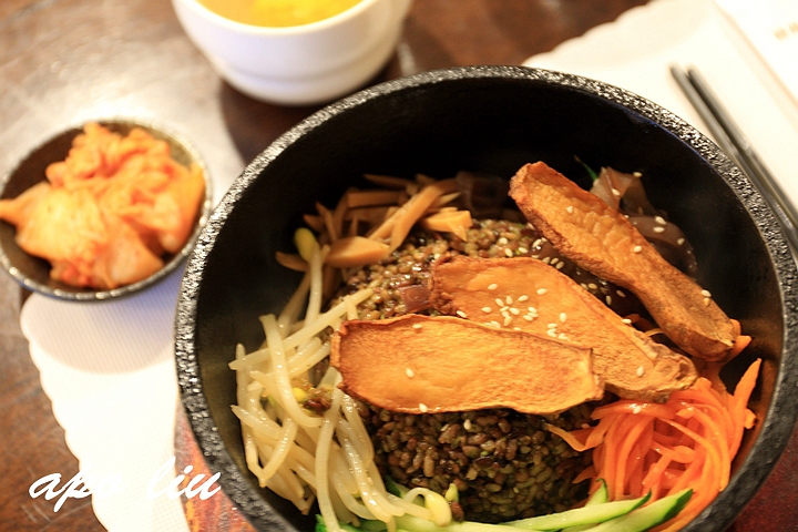 南投|中興新村素食餐廳-荷緣素食 南投|中興新村素食餐廳-荷緣素食