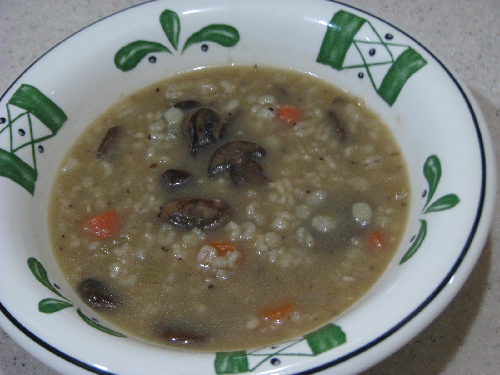 TheFultonGirls: Very Easy Mushroom Barley Soup