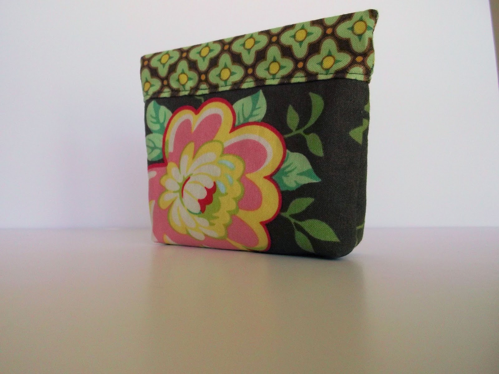 ASG in the SLC Lined Snap Tape Purse Tutorial