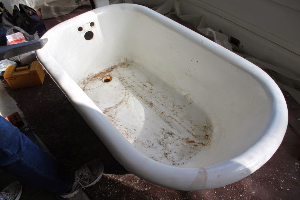 How To Refinish A Vintage Tub