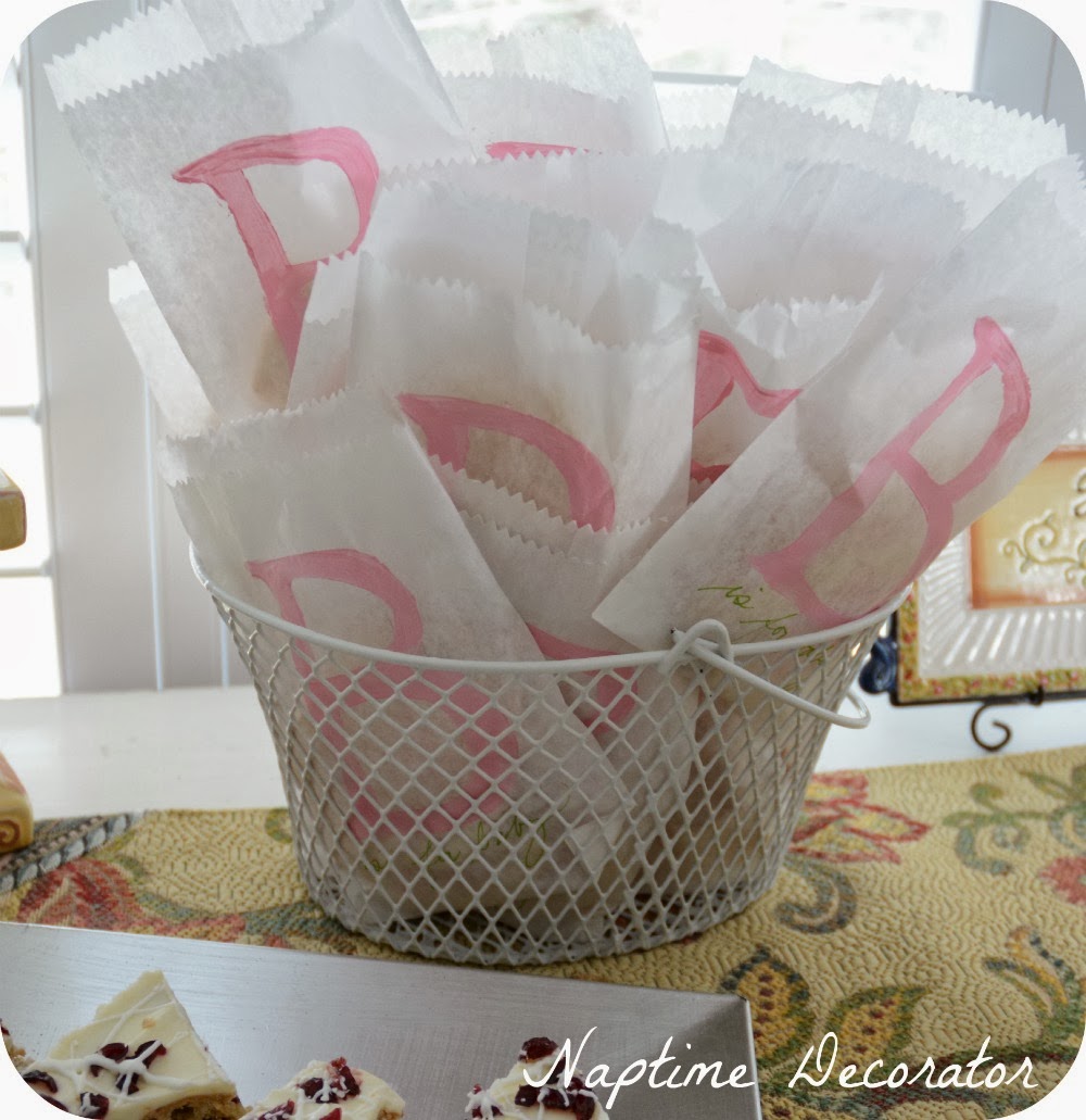 Naptime Decorator Tips on Throwing a Baby Shower