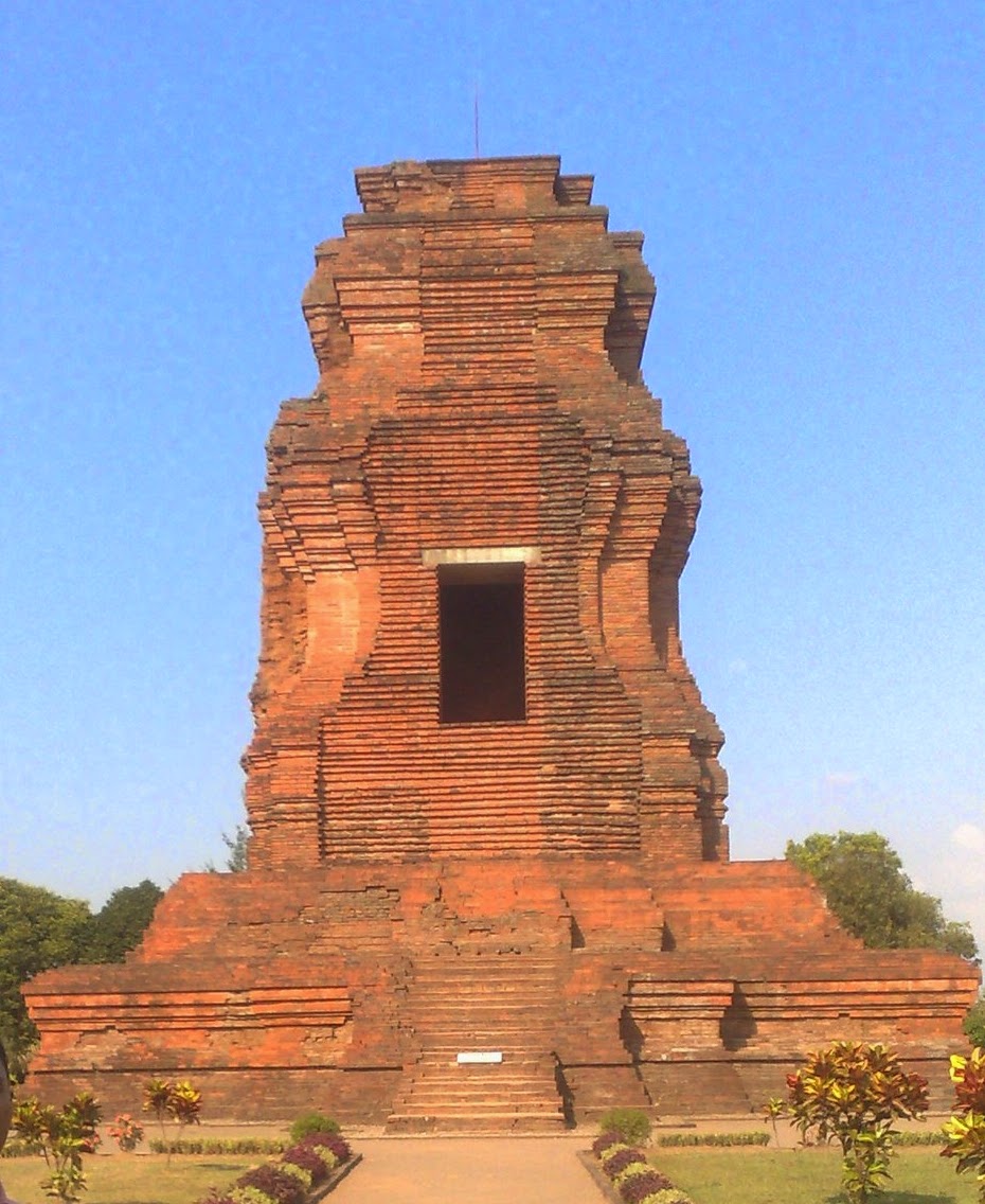 Daftar Candi yang ada di Mojokerto (Beserta Gambar dan Penjelasan)
