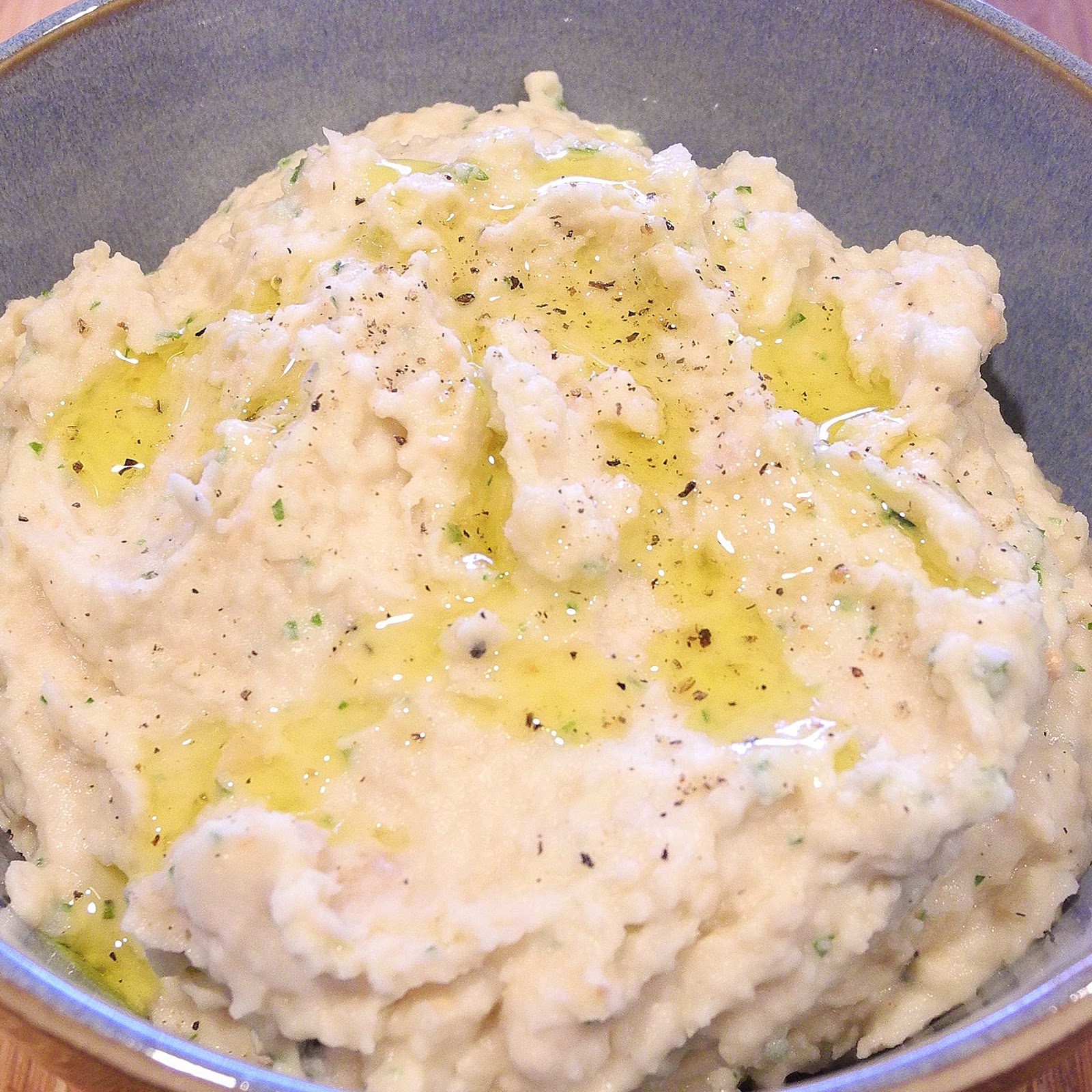 Delish Dish Cooks White Bean Dip