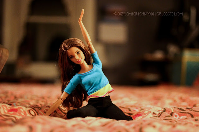Doll review: Barbie Made to Move (A.A.)