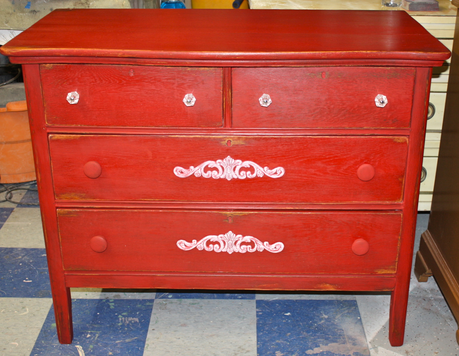 MakeMePrettyAgain Go Bold with RED Milk Paint!!