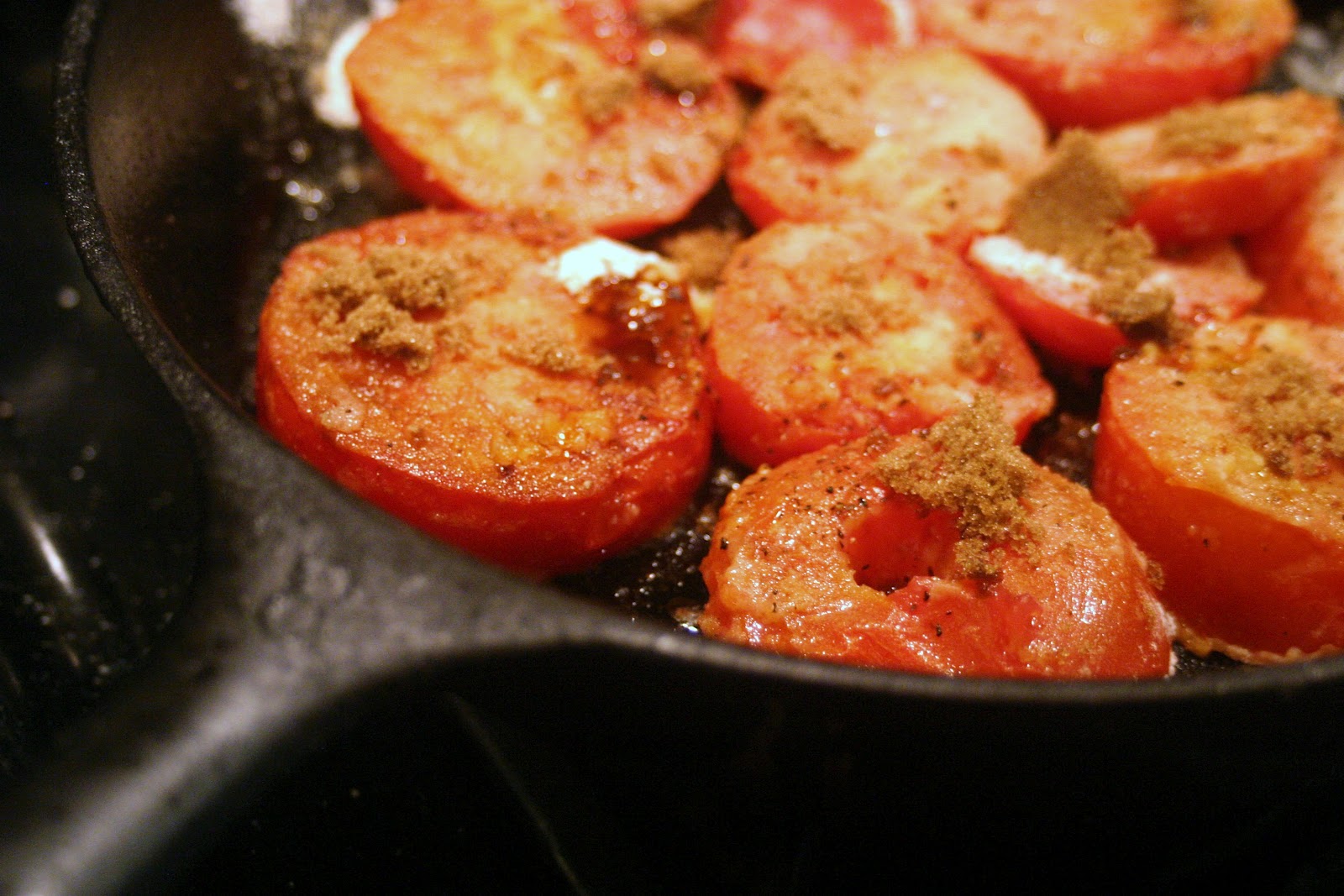 Thrift at Home Tomato Gravy with Cream