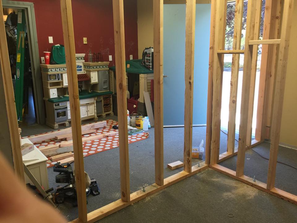 One Thrifty Chick DIY Dressing Rooms { Budget Designs }