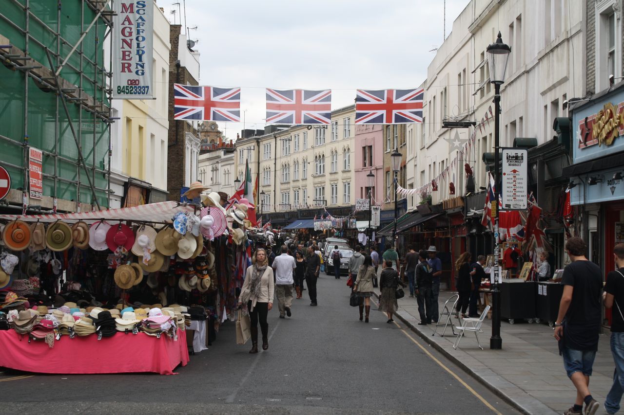 Shadows & Light Jubilee on Portobello Road