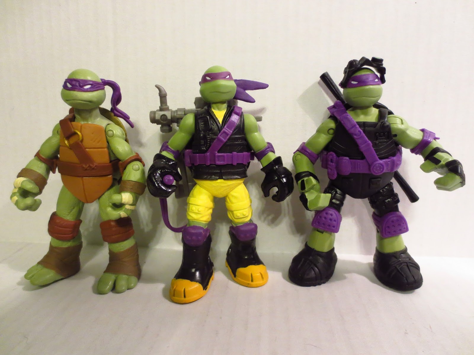 Gnarly! BATMAN VS. TMNT toy line hits shelves this fall!