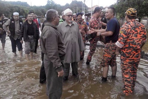 KEADAAN BANJIR DI PANTAI TIMUR SEMENANJUNG