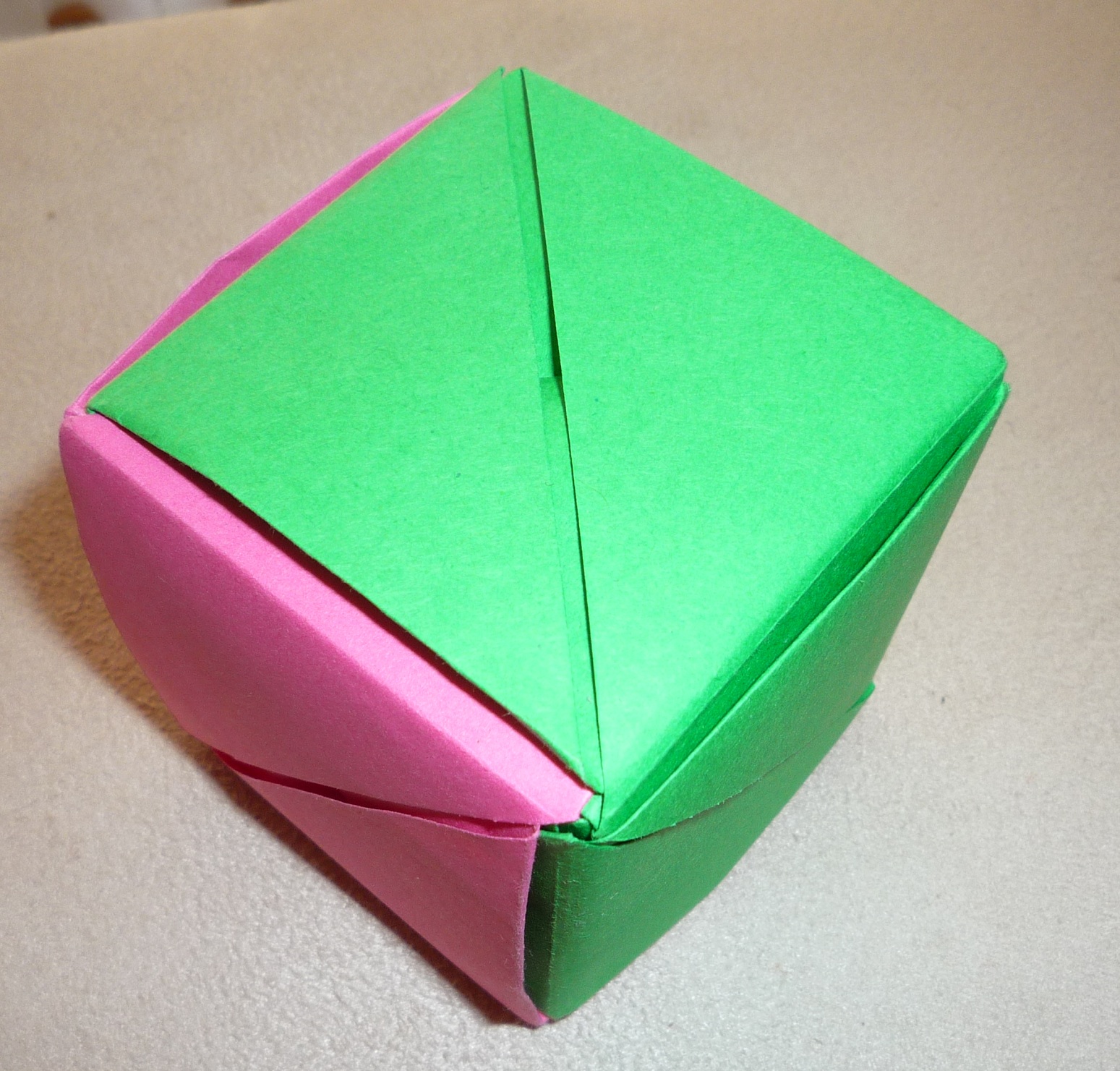 Creaciones en Origami Cubo Flor / Flower Cube