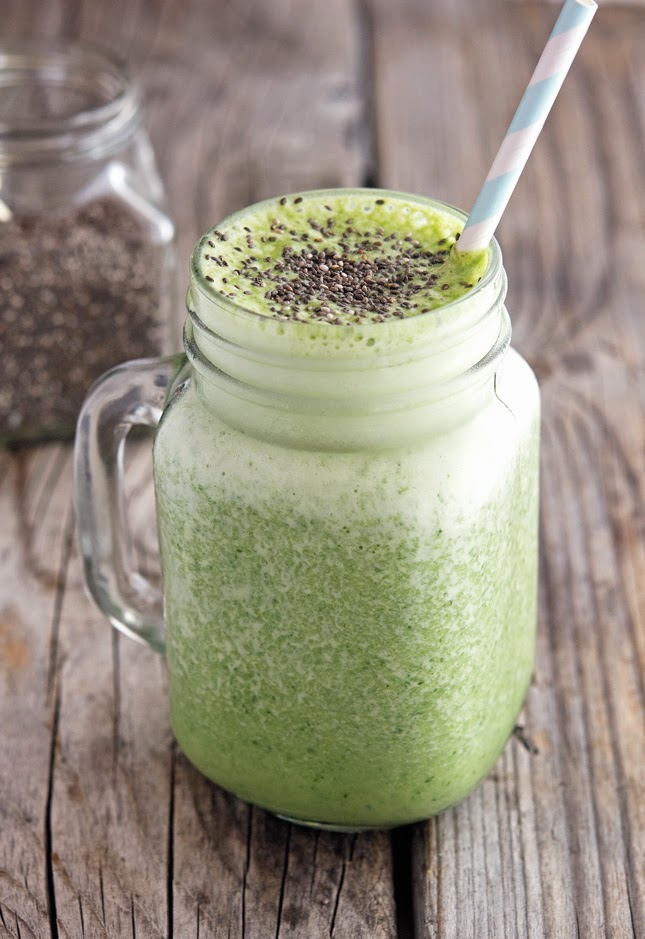 The Iron You Mango Spinach Chia Smoothie