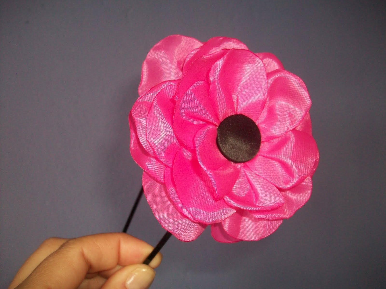 FATIMA ARTES TIARAS COM FLORES DE TECIDO