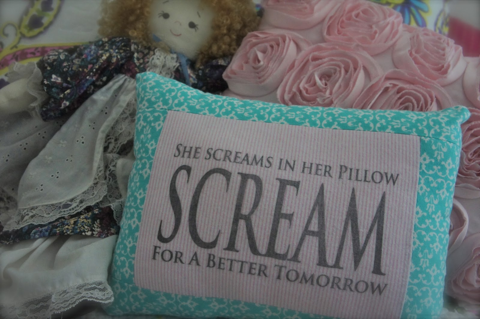 Trendy TreeHouse Scream Pillow A Tutorial
