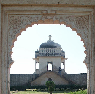 Tours of india-Padmini's Palace