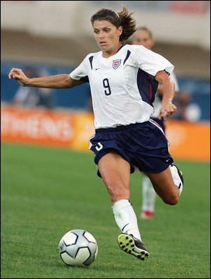 mia hamm hot