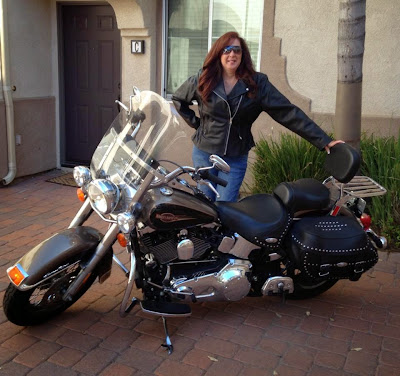 woman-motorcycle-rider