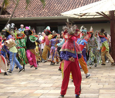 DANÇA FOLCLÓRICA: CAVALHADA