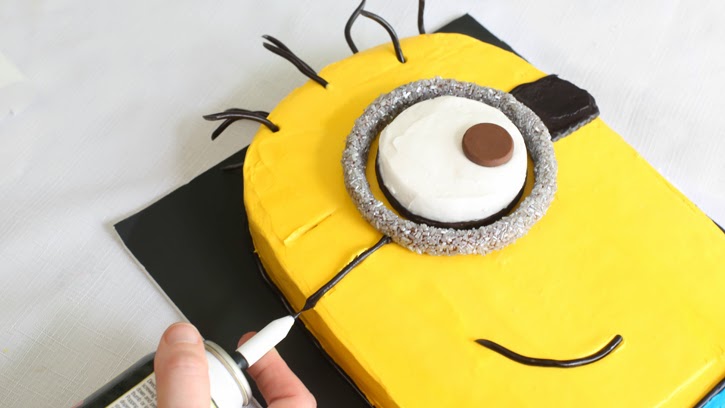 DIY Despicable Me Minion Sheet Cake The Idea King