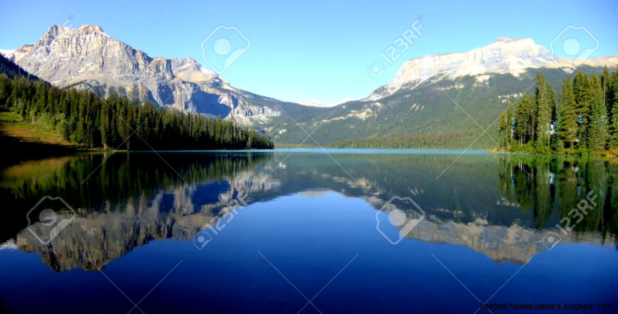 Panoramic View Of Mountains Reflected In Emerald Lake Yoho Panoramic View Of Mountains Reflected In Emerald Lake Yoho
