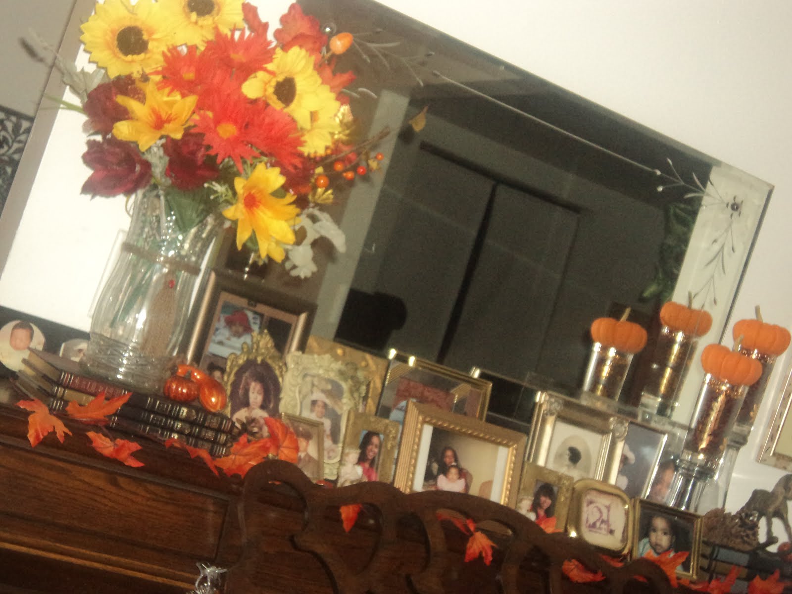 Lucia Loves Decor Piano Fall Decor