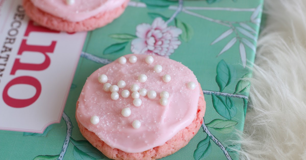 That Winsome Girl Strawberry Cream Cheese Cookies