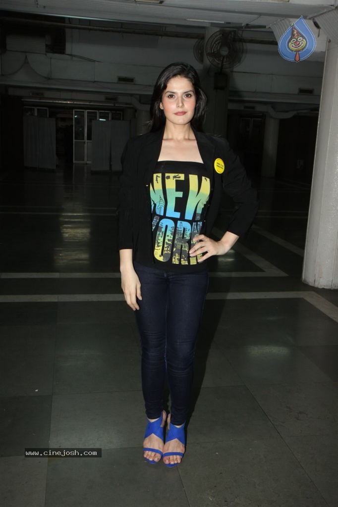  Zareen Khan in black jeans and top -  Zareen Khan looking Hot at World No Tobbacco Day